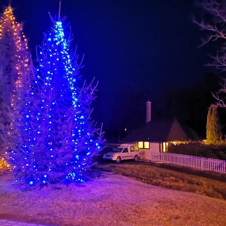 Alejas Namins Villa Jurgi Exteriör bild
